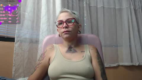 Snapshot of moon_cat85 chatting on 23, 6, 2026 Luna online show from 23, 6, 2026