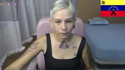 Snapshot of moon_cat85 chatting on 28, 6, 2026 Luna online show from 28, 6, 2026