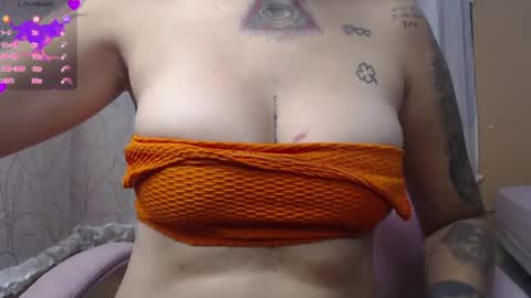 Snapshot of moon_cat85 chatting on 5, 7, 2026 Luna online show from 5, 7, 2026