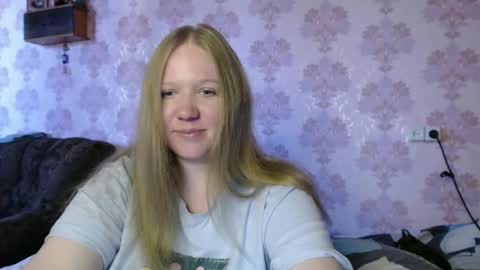 moon_linght000 online show from 5, 6, 2026