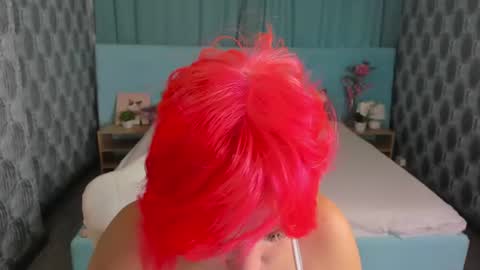 Snapshot of moon_starry chatting on 14, 7, 2026 Your love online show from 14, 7, 2026