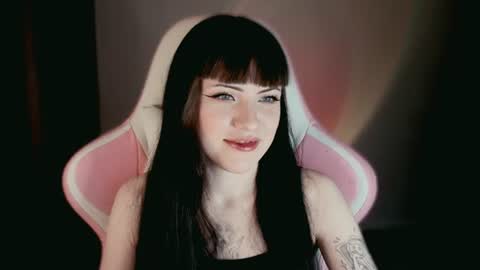 Snapshot of moon_velvet chatting on 23, 6, 2026 sophie online show from 23, 6, 2026