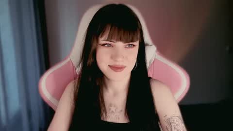 Snapshot of moon_velvet chatting on 13, 7, 2026 sophie online show from 13, 7, 2026