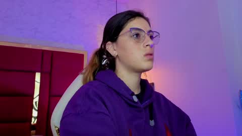 Snapshot of moon_winy chatting on 29, 4, 2026 Winy online show from 29, 4, 2026