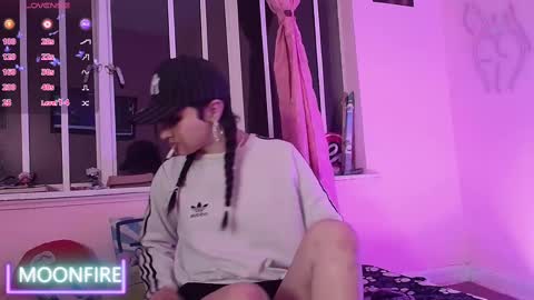 Nicky  online show from 5, 3, 2025