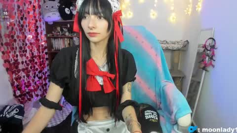 MOON  online show from 17, 4, 2026