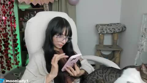 MOON  online show from 12, 7, 2026