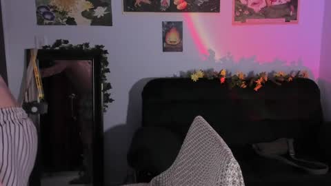 Clove online show from 4, 4, 2026