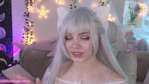 Mia   online show from 19, 2, 2025