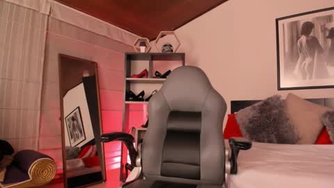 Michelle online show from 29, 10, 2025