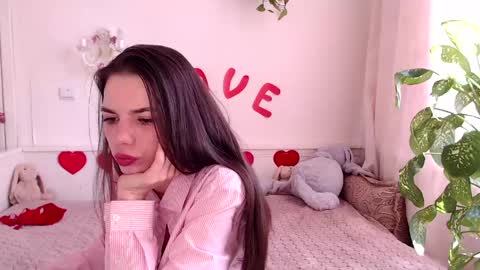 moore_alice online show from 12, 4, 2026