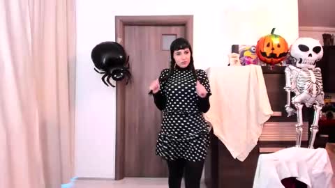 Snapshot of morelovely chatting on 1, 11, 2025 Carina online show from 1, 11, 2025