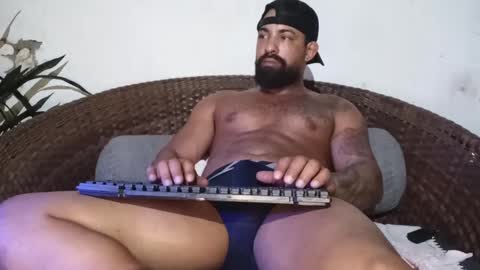 Snapshot of moreno_lutador chatting on 27, 2, 2025 John john online show from 27, 2, 2025
