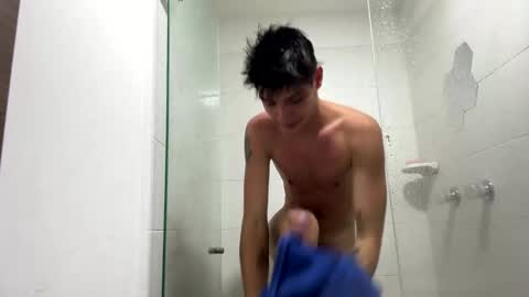 Snapshot of morgan_hiller chatting on 8, 1, 2025   online show from 8, 1, 2025