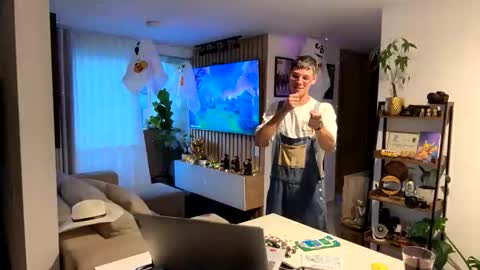 Snapshot of morgan_hiller chatting on 31, 10, 2025 online show from 31, 10, 2025