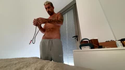 morris_bi69 online show from 26, 11, 2025