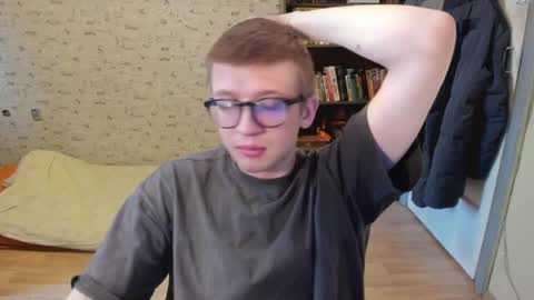 Snapshot of mortywithlove chatting on 16, 4, 2026 Morty online show from 16, 4, 2026