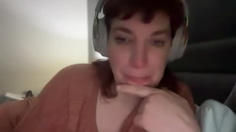 Mossy Mommy online show from 16, 2, 2025