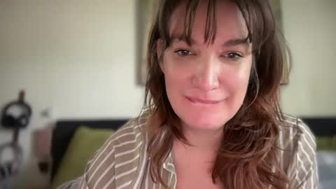 Mossy Mommy online show from 22, 7, 2026