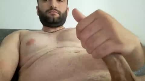 Arab boy online show from 4, 7, 2026