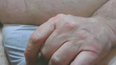 Snapshot of moth12 chatting on 4, 3, 2025 moth12 online show from 4, 3, 2025