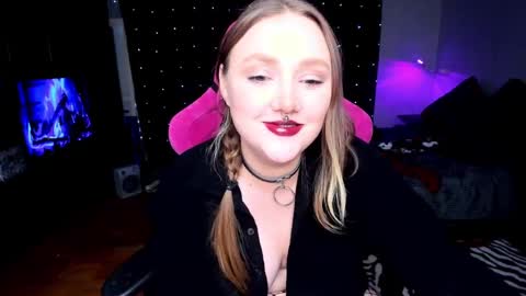 Snapshot of motorkate chatting on 4, 12, 2024 motorkate online show from 4, 12, 2024