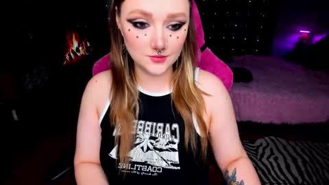 Snapshot of motorkate chatting on 28, 2, 2025 motorkate online show from 28, 2, 2025