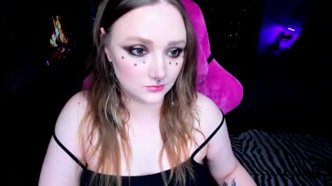 Snapshot of motorkate chatting on 12, 3, 2025 motorkate online show from 12, 3, 2025