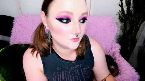 Snapshot of motorkate chatting on 16, 9, 2025 motorkate online show from 16, 9, 2025