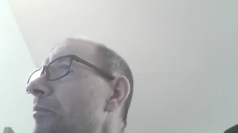 Snapshot of moviem1978 chatting on 17, 3, 2026 Frederik online show from 17, 3, 2026