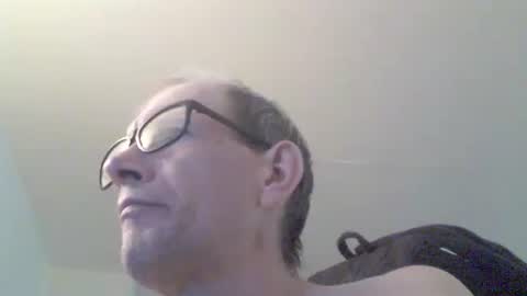 Snapshot of moviem1978 chatting on 24, 5, 2026 Frederik online show from 24, 5, 2026