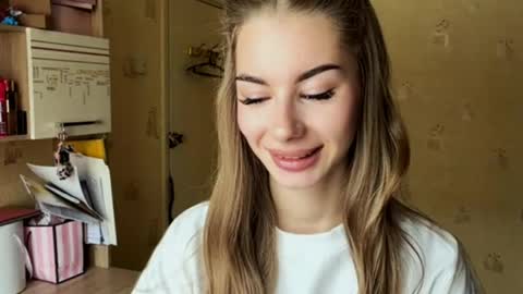 Snapshot of mozellecorado chatting on 15, 4, 2026 Stella online show from 15, 4, 2026