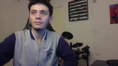 Snapshot of mr_andresr chatting on 6, 11, 2025 Andy online show from 6, 11, 2025