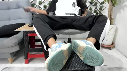 Snapshot of mr_cashjean chatting on 15, 1, 2025 controlljean online show from 15, 1, 2025