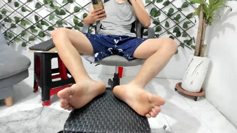 Snapshot of mr_cashjean chatting on 21, 1, 2025 controlljean online show from 21, 1, 2025