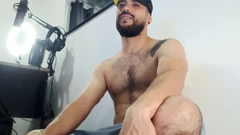 Snapshot of mr_chr1s chatting on 2, 10, 2025 chris online show from 2, 10, 2025