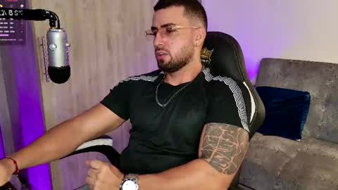 Snapshot of mr_david_cox chatting on 28, 2, 2025 David online show from 28, 2, 2025