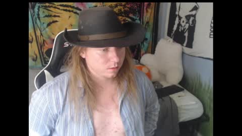 Snapshot of mr_strawberry chatting on 28, 9, 2025 mr_strawberry online show from 28, 9, 2025