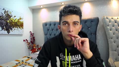 Snapshot of mr_williseo chatting on 3, 12, 2024 williseo online show from 3, 12, 2024