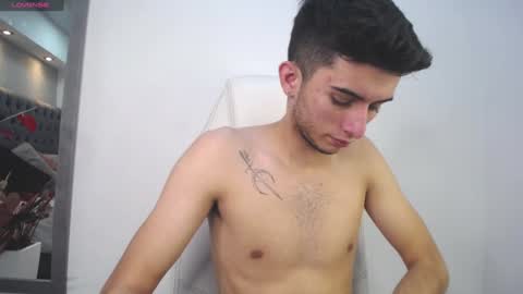 Snapshot of mr_williseo chatting on 4, 2, 2025 williseo online show from 4, 2, 2025