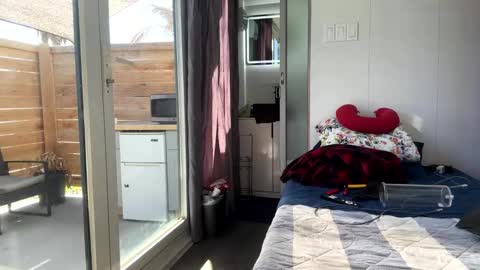 MrBigDThomas online show from 3, 3, 2026