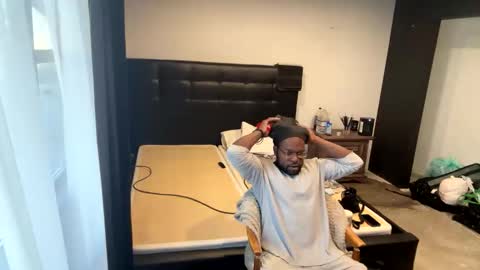 MrBigDThomas online show from 8, 3, 2026