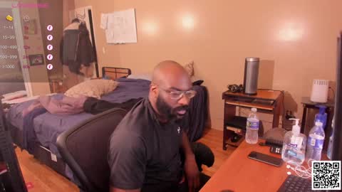 Snapshot of mrchuckdailyxxx chatting on 7, 12, 2024 Chuck Daily online show from 7, 12, 2024