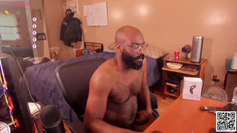 Snapshot of mrchuckdailyxxx chatting on 10, 12, 2024 Chuck Daily online show from 10, 12, 2024