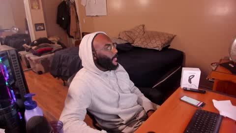 Snapshot of mrchuckdailyxxx chatting on 21, 12, 2024 Chuck Daily online show from 21, 12, 2024