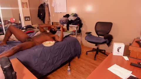 Snapshot of mrchuckdailyxxx chatting on 22, 12, 2024 Chuck Daily online show from 22, 12, 2024