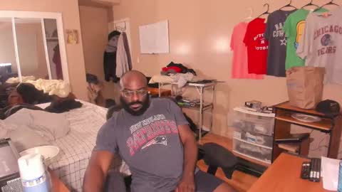 Snapshot of mrchuckdailyxxx chatting on 6, 10, 2025 Chuck Daily online show from 6, 10, 2025