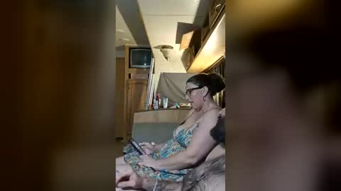 Snapshot of mrcloudofsmoke chatting on 8, 7, 2026 mrcloudofsmoke online show from 8, 7, 2026