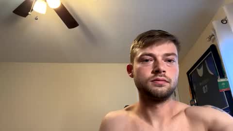Snapshot of mrcoolguy68 chatting on 10, 6, 2026 mrcoolguy68 online show from 10, 6, 2026