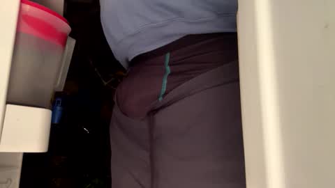 Snapshot of mreric_210 chatting on 22, 11, 2025 mreric_210 online show from 22, 11, 2025